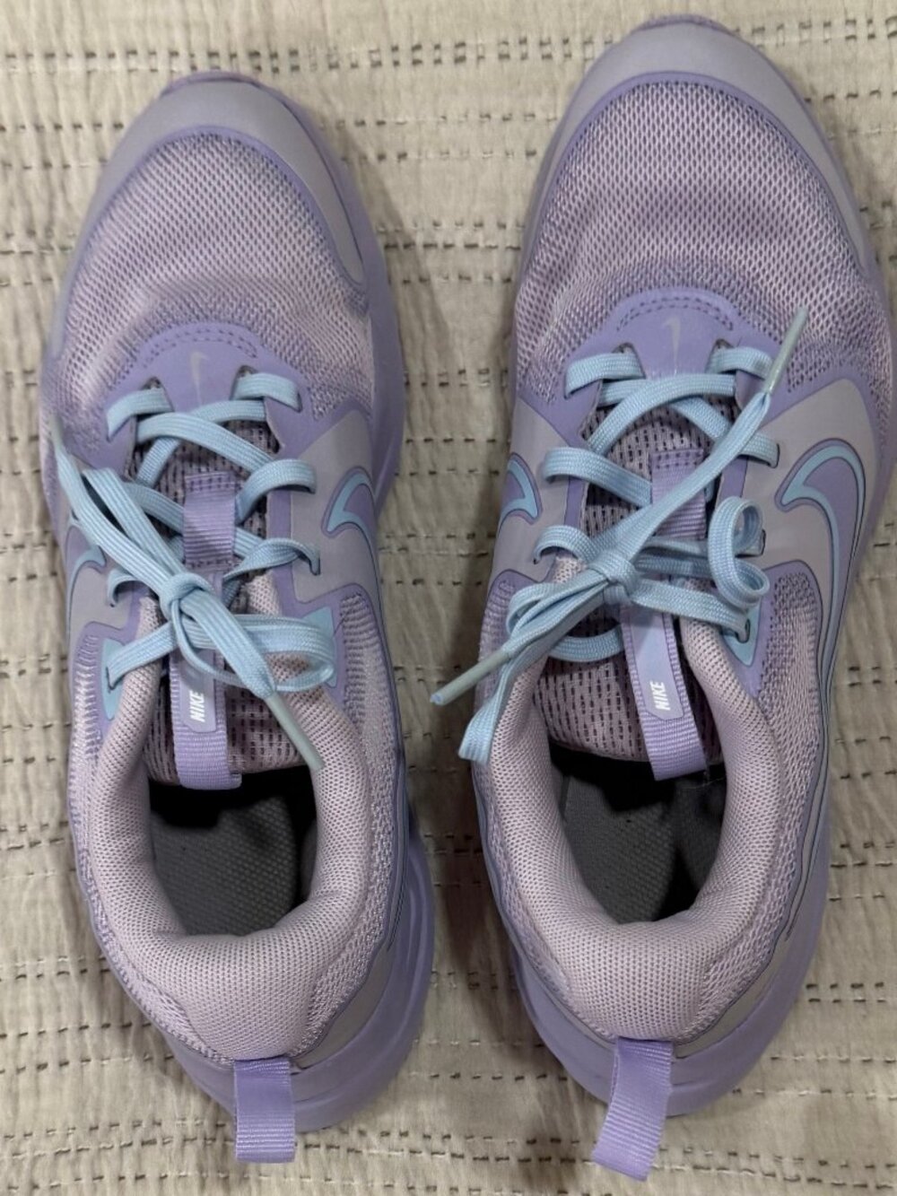 Big Kids Nike Cosmic Runner Running Shoes 4.5Y Unisex